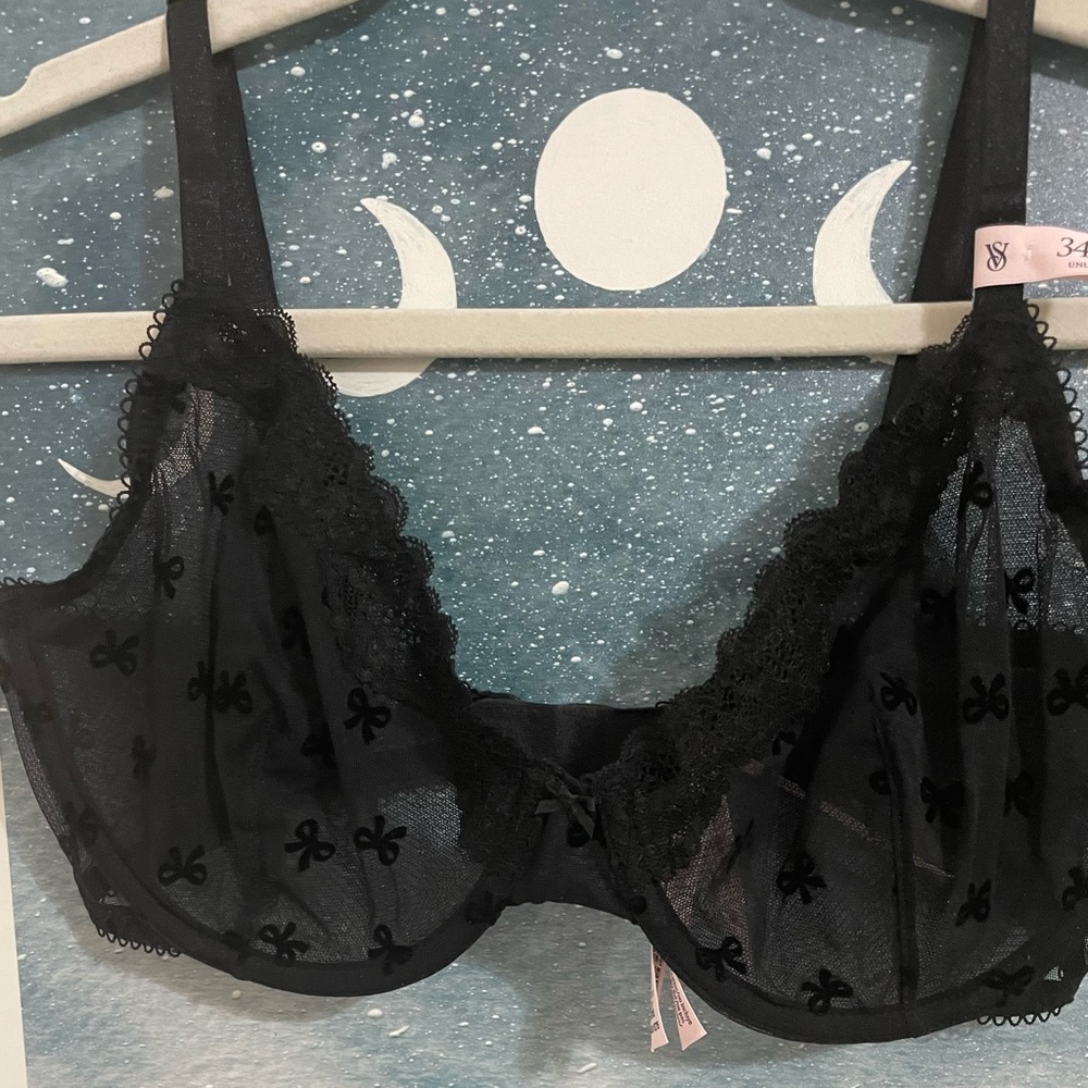 NWT VS Tease Bow Patterned Unlined Bra!